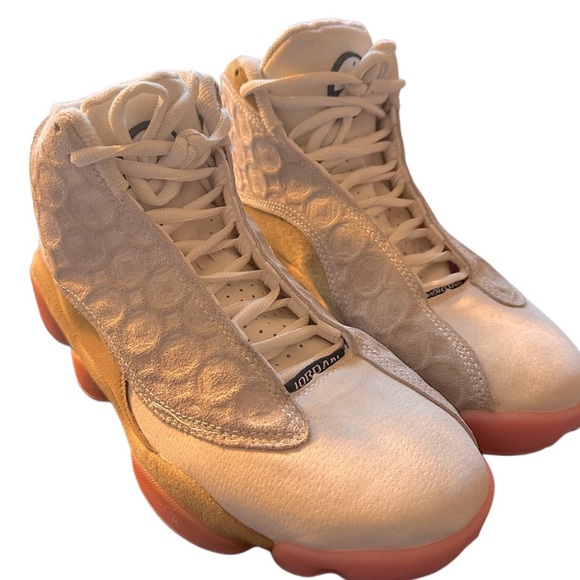 WOMEN’S JORDAN ‘B’ RETRO 2013 SIZE 8 SUEDE - Picture 3 of 16